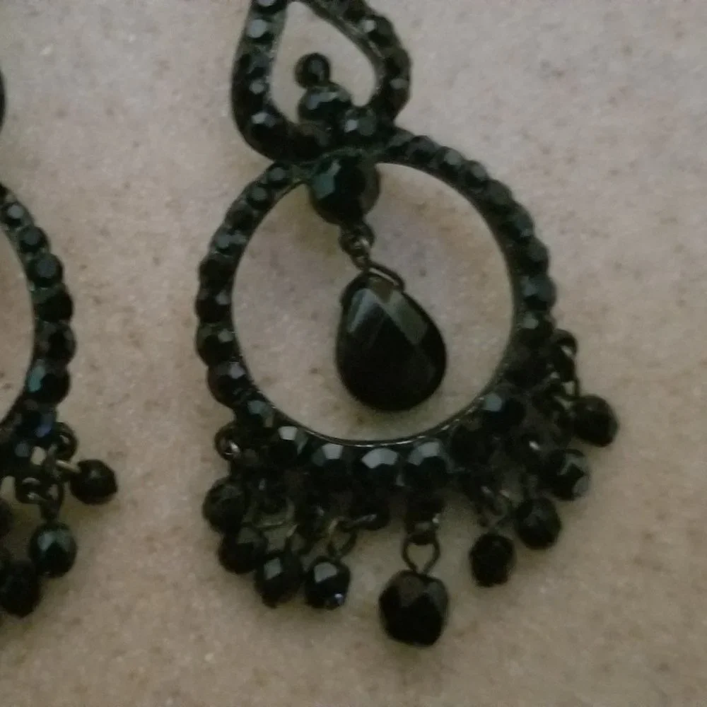 VINTAGE STATEMENT JOSE & MARIA BARRERA BLACK CRYSTAL DANGLE CHANDELIER EARRINGS - Picture 12 of 12